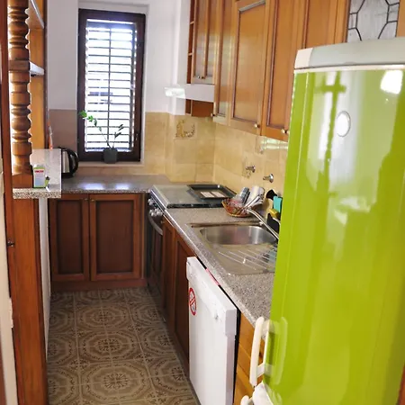 Spacious Quadria Near Motovun Karojba