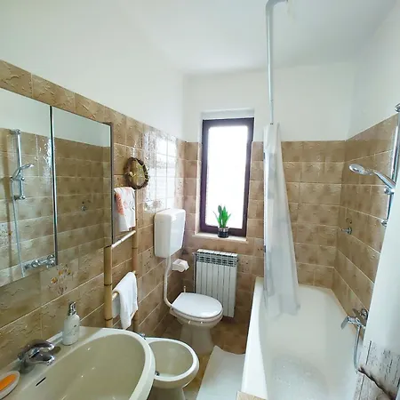 Spacious Quadria Near Motovun * Karojba